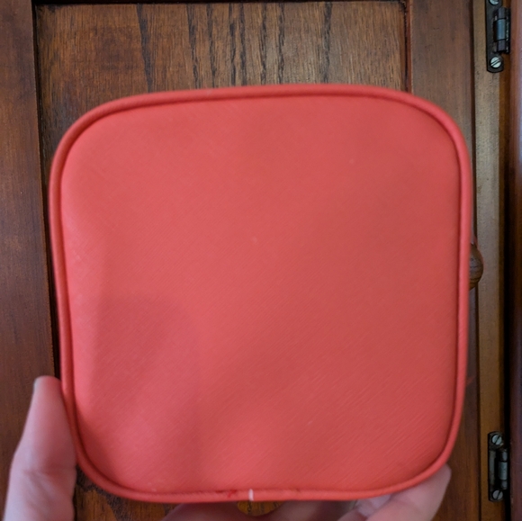 Beautiful Coral Michael Kors Zipper Cube - Picture 3 of 5